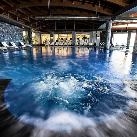 Hotel Elexus & Luxury & Convention & & Casino 5*