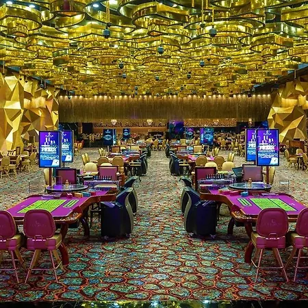 Hotel Elexus & Luxury & Convention & & Casino 5*